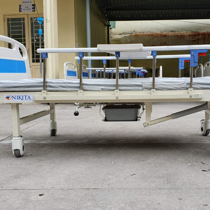 Giường bệnh 3 tay quay Nikita DCN03